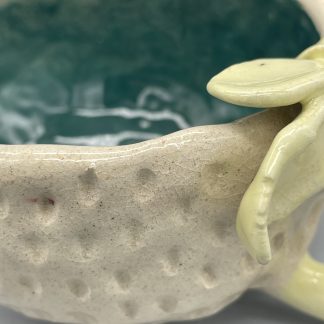 Taza limón textura de cerámica artesanal. Anita Trenzamundos.